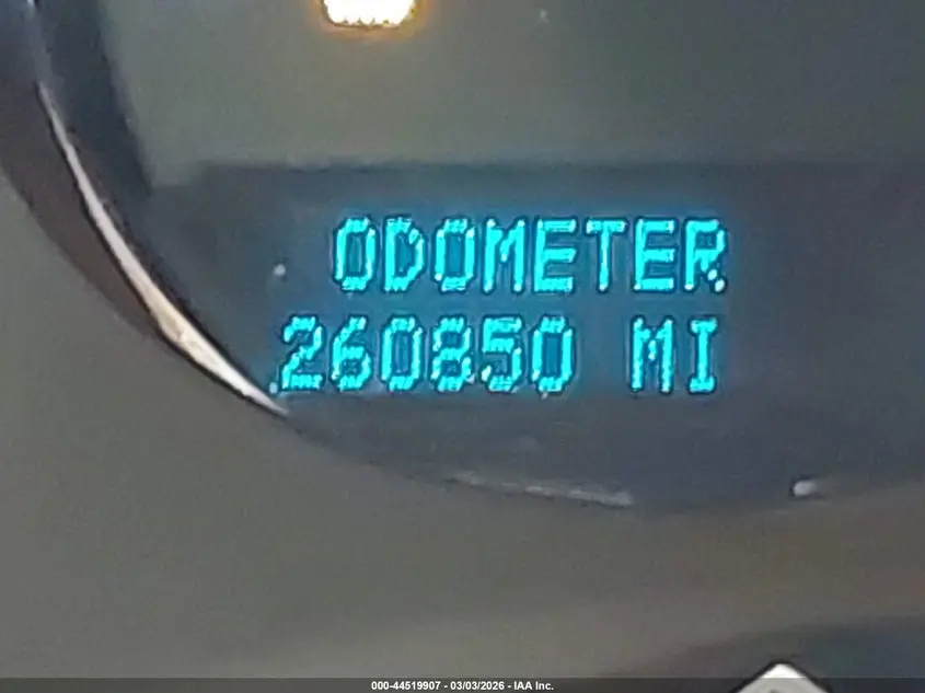 2011 CHEVROLET SUBURBAN 1500 LTZ