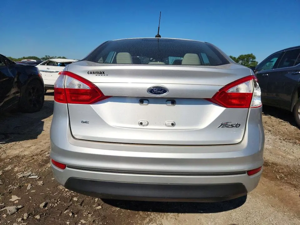 2015 FORD FIESTA SE  