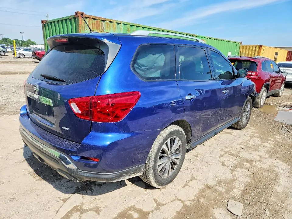 2018 NISSAN PATHFINDER S  