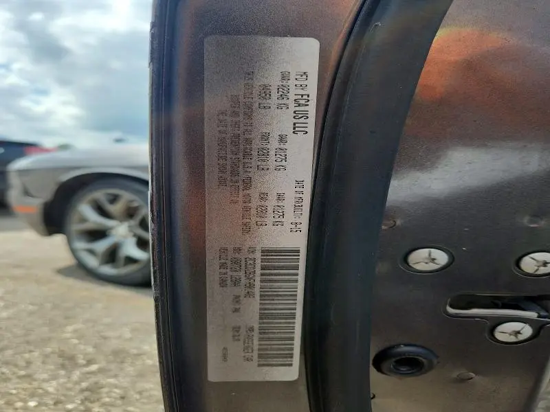 2015 DODGE CHALLENGER SXT PLUS  