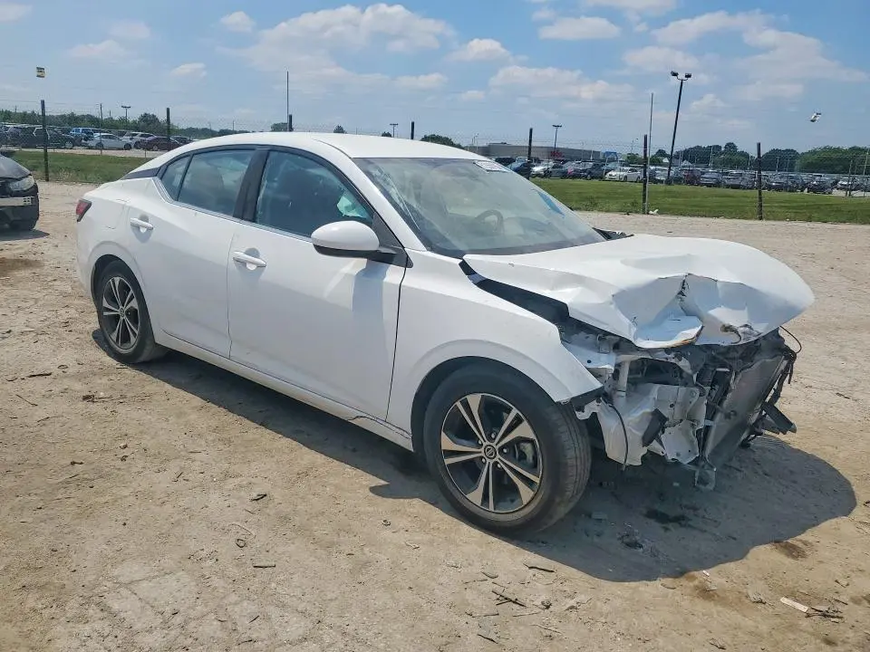 2022 NISSAN SENTRA SV  