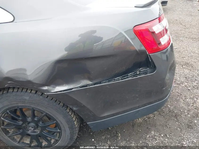 2017 FORD TAURUS LIMITED