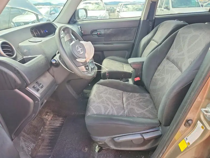 2013 SCION XB BASE  