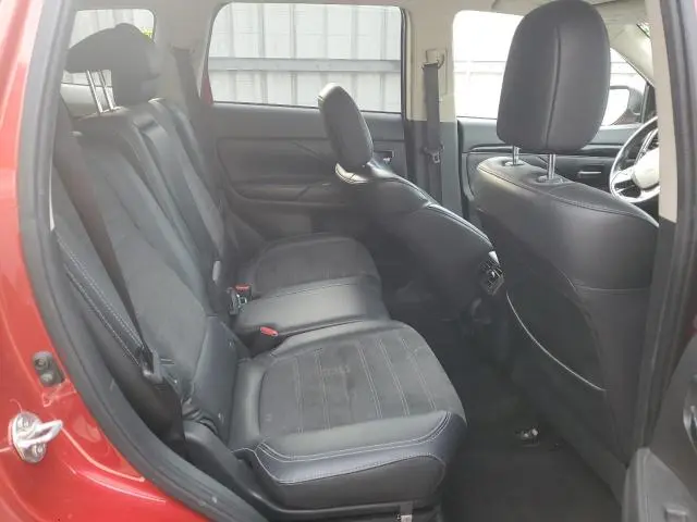 2019 MITSUBISHI OUTLANDER SE