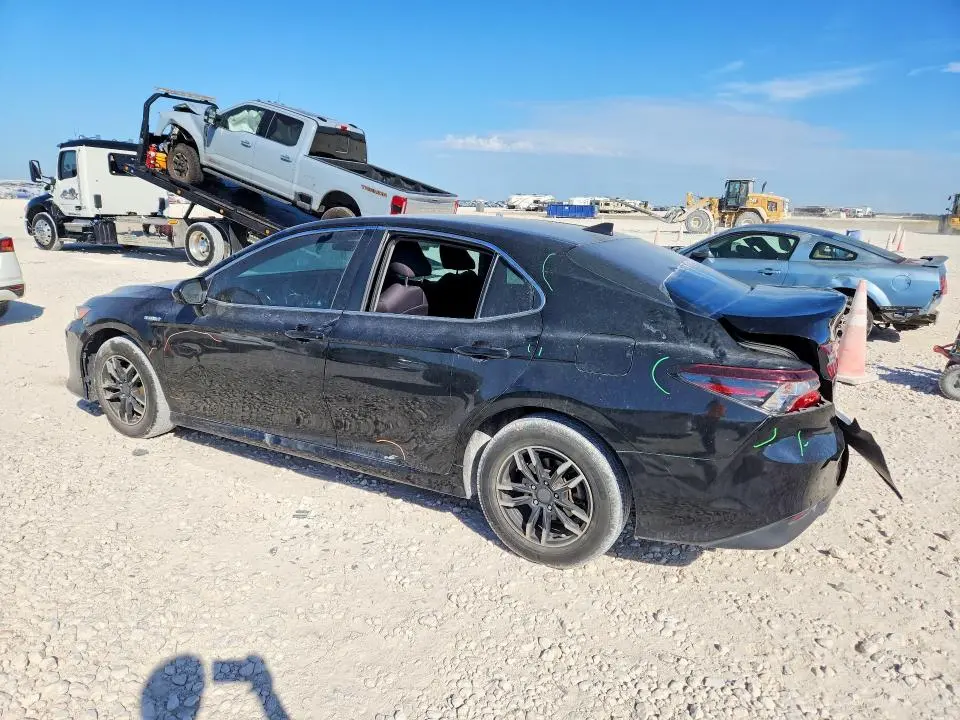 2021 TOYOTA CAMRY LE  