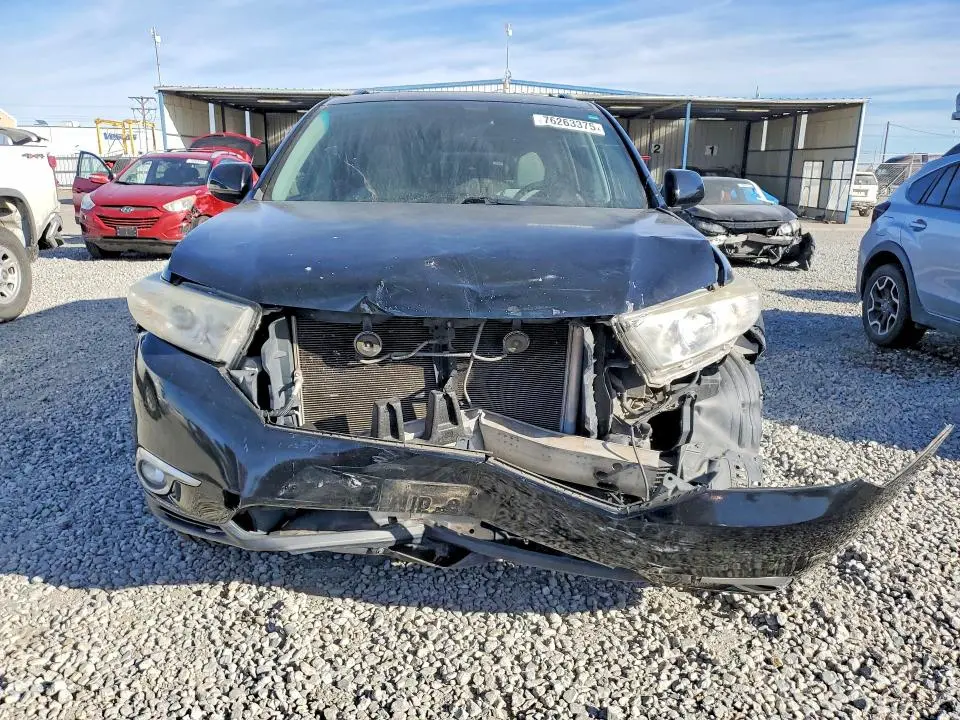 2011 TOYOTA HIGHLANDER BASE  