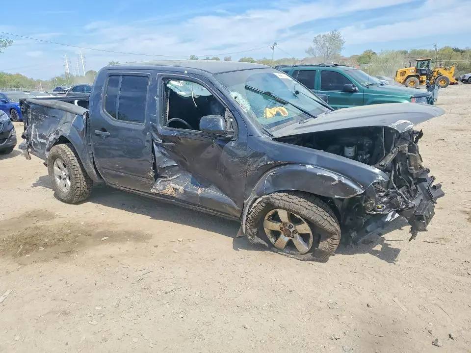 2012 NISSAN FRONTIER S  