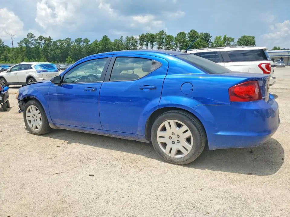 2013 DODGE AVENGER SE  