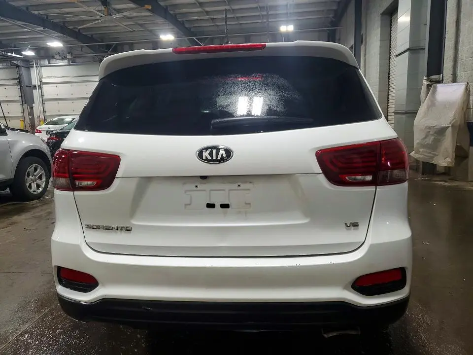 2019 KIA SORENTO LX V6  