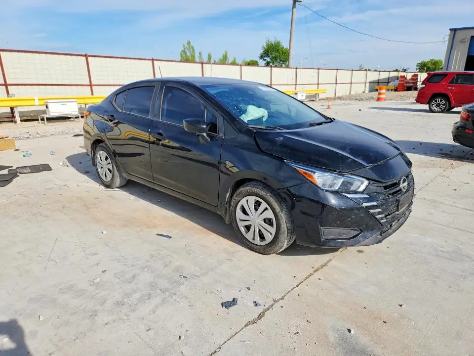 2024 NISSAN VERSA   