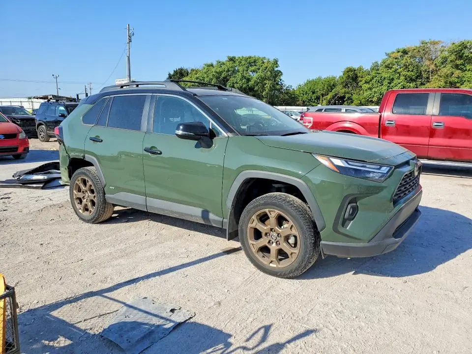2025 TOYOTA RAV4 WOODLAND EDITION  