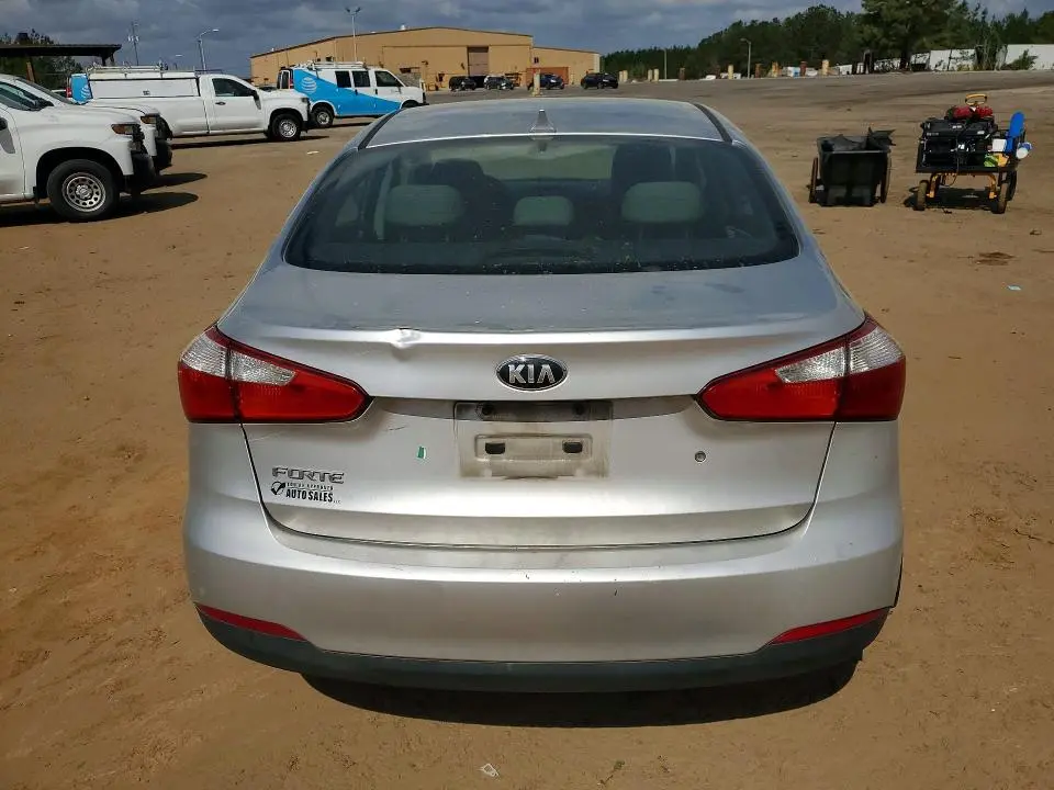 2015 KIA FORTE LX  