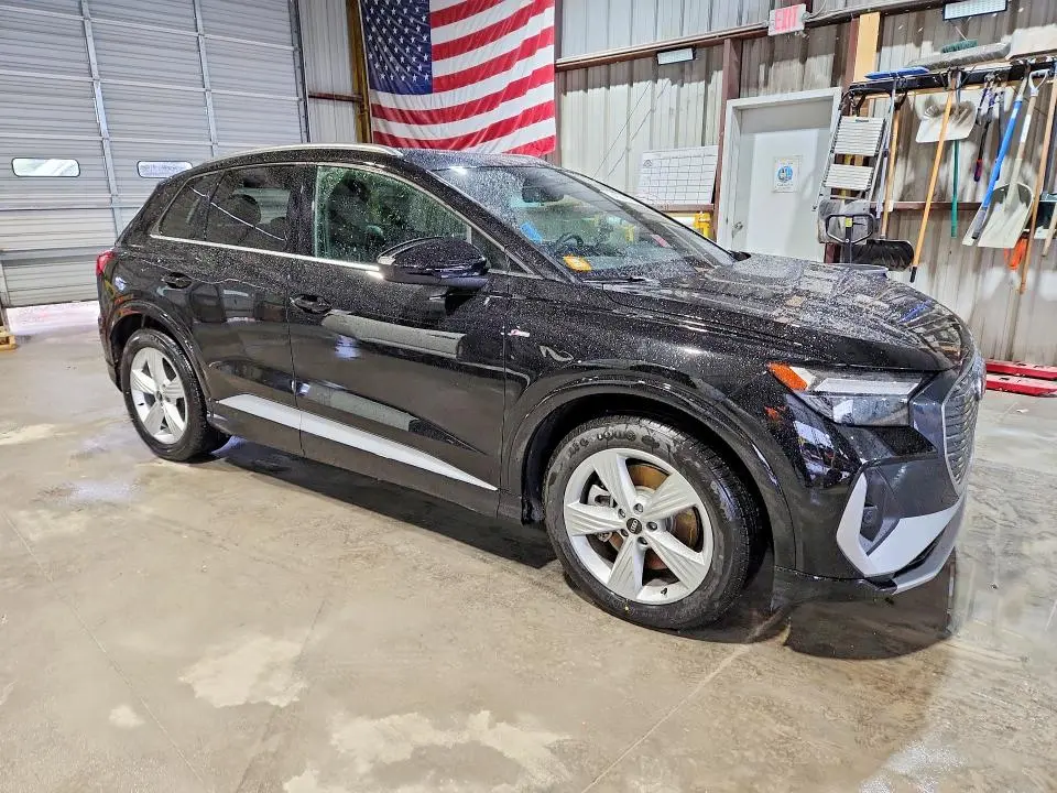 2025 AUDI Q4 E-TRON PREMIUM  