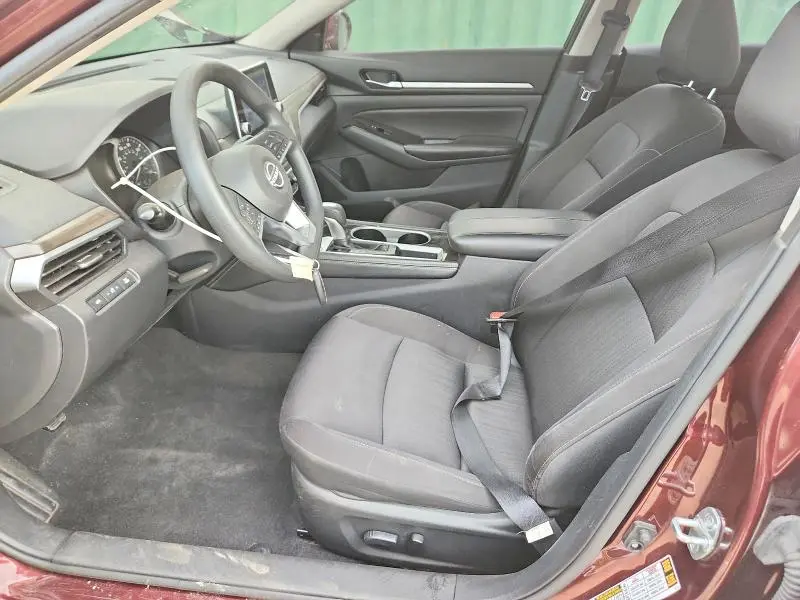 2023 NISSAN ALTIMA SV  