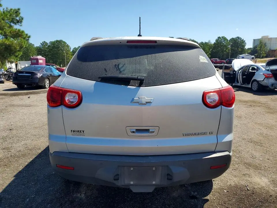 2012 CHEVROLET TRAVERSE LT  