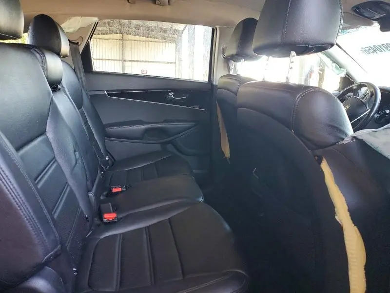 2020 KIA SORENTO S  
