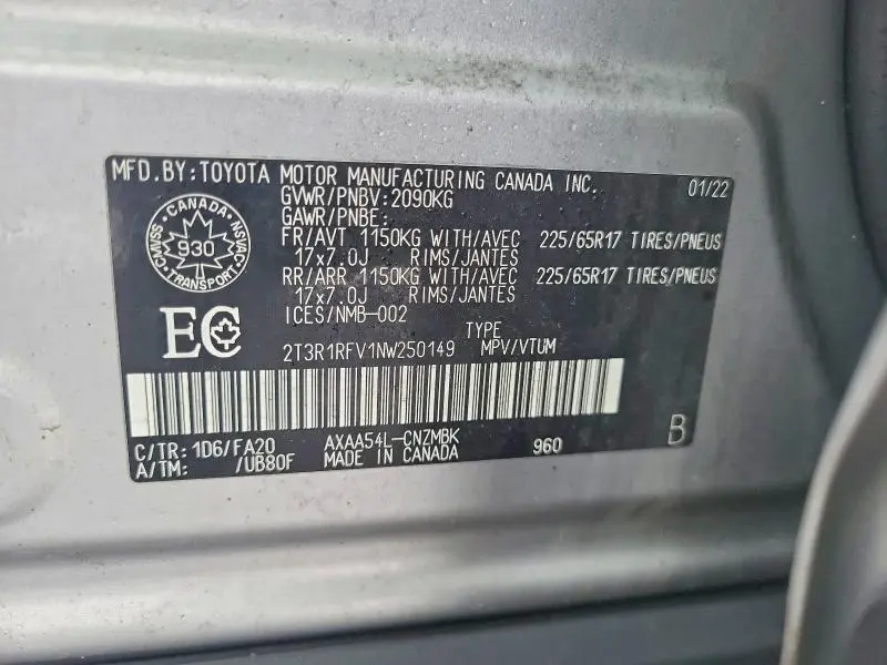 2022 TOYOTA RAV4 XLE  