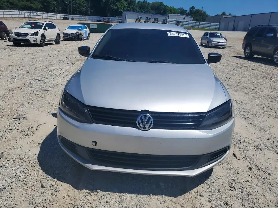 2013 VOLKSWAGEN JETTA BASE  