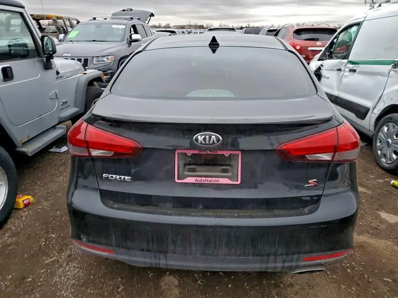 2017 KIA FORTE LX  