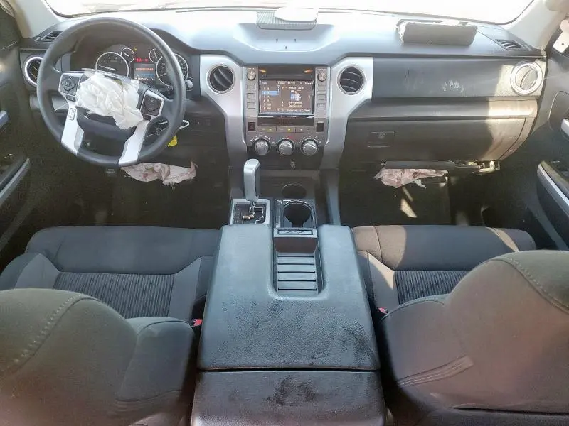 2015 TOYOTA TUNDRA CREWMAX SR5  