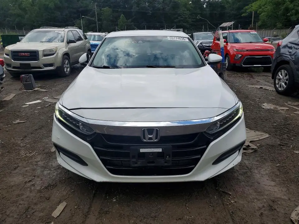 2018 HONDA ACCORD LX  