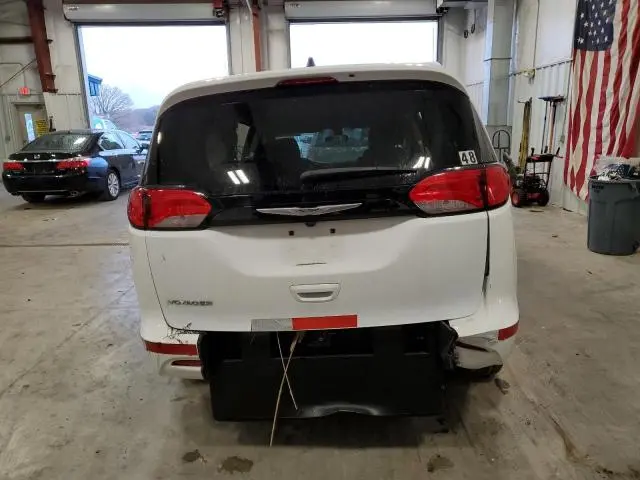 2022 CHRYSLER VOYAGER LX  