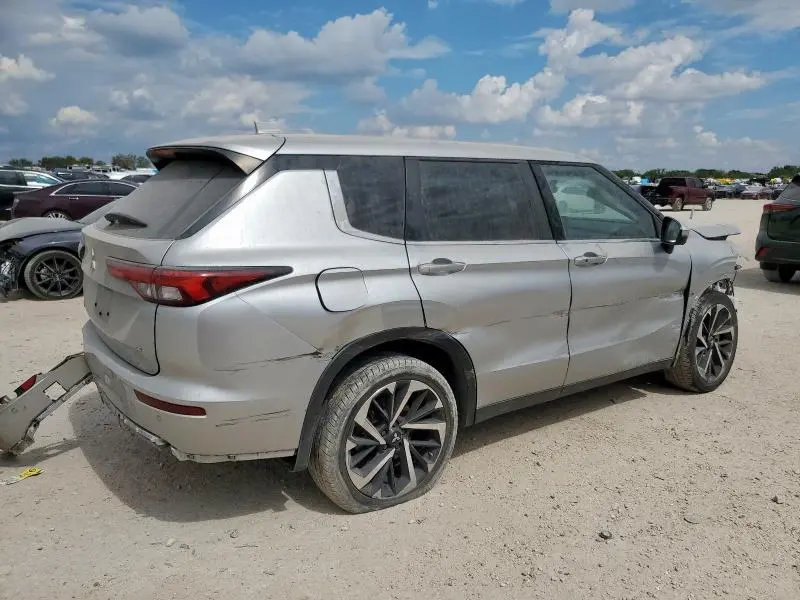 2023 MITSUBISHI OUTLANDER SE  