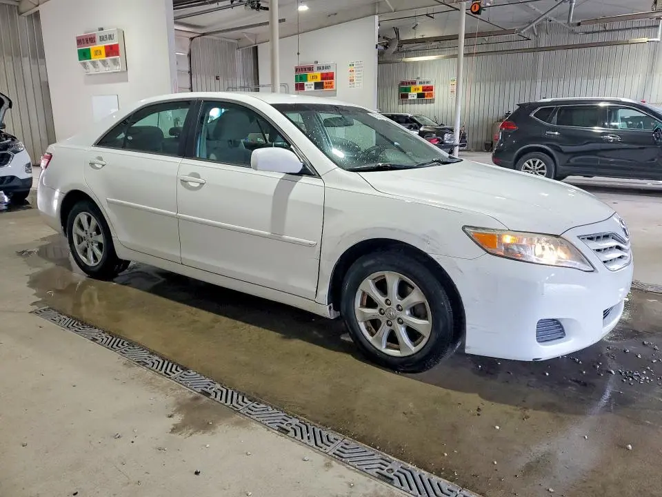 2011 TOYOTA CAMRY LE  