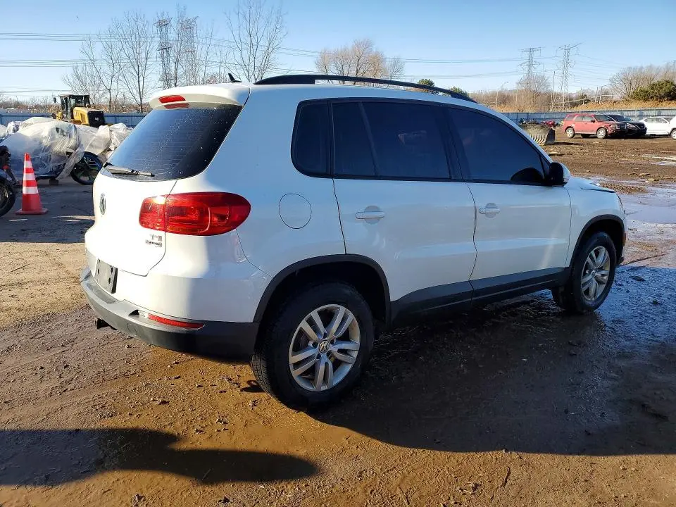 2016 VOLKSWAGEN TIGUAN S  