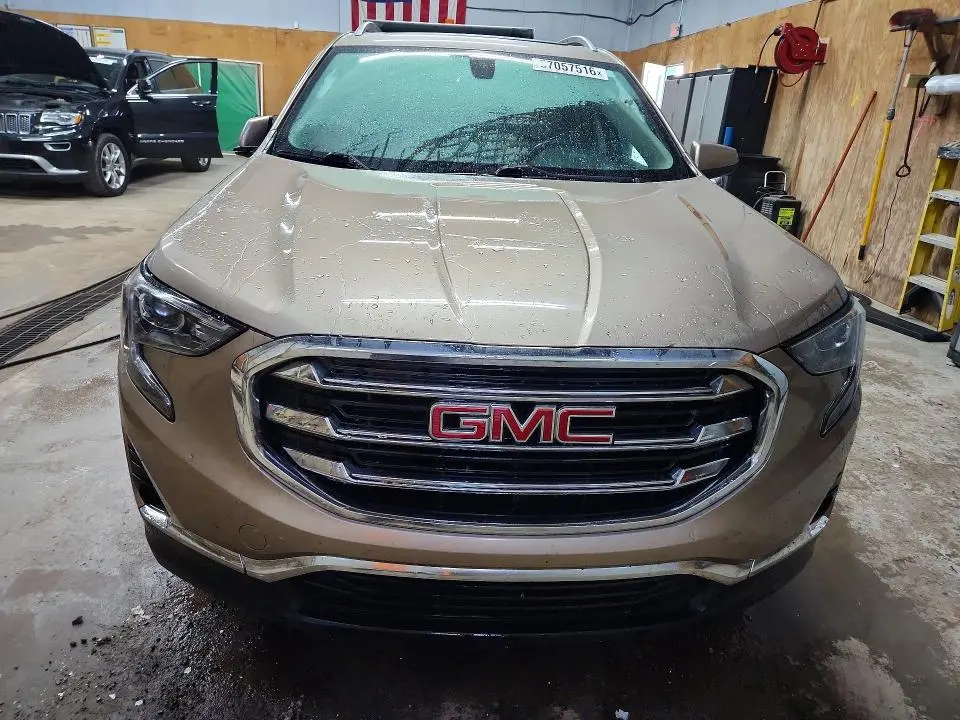 2018 GMC TERRAIN SLT  