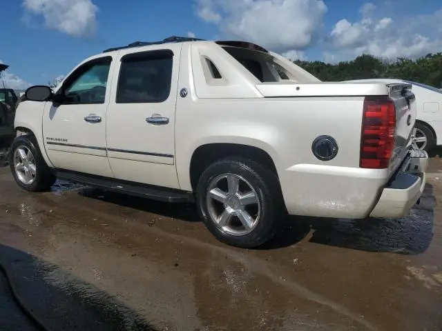 2013 CHEVROLET AVALANCHE LTZ  