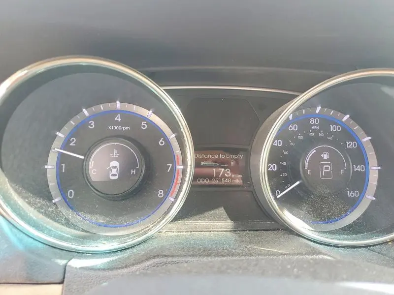 2012 HYUNDAI SONATA GLS  