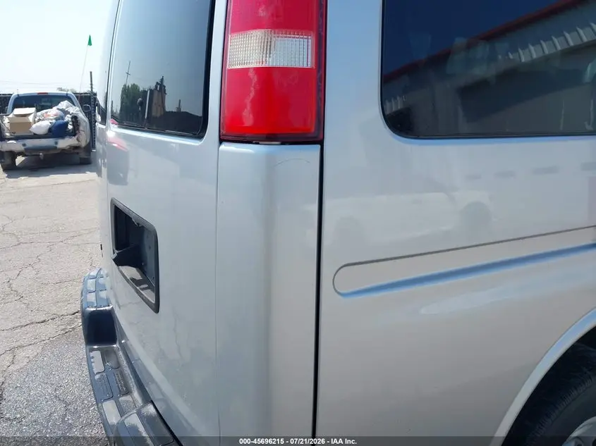 2016 CHEVROLET EXPRESS 3500 LT