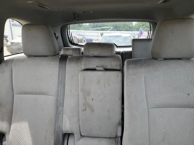 2015 TOYOTA HIGHLANDER LE  