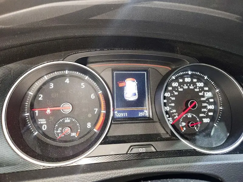 2017 VOLKSWAGEN GTI S/SE  