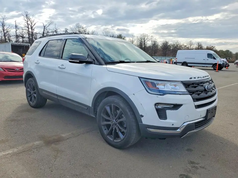 2019 FORD EXPLORER XLT  
