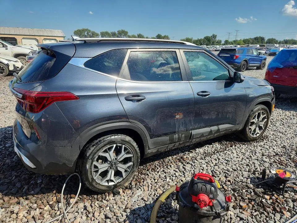2021 KIA SELTOS EX  