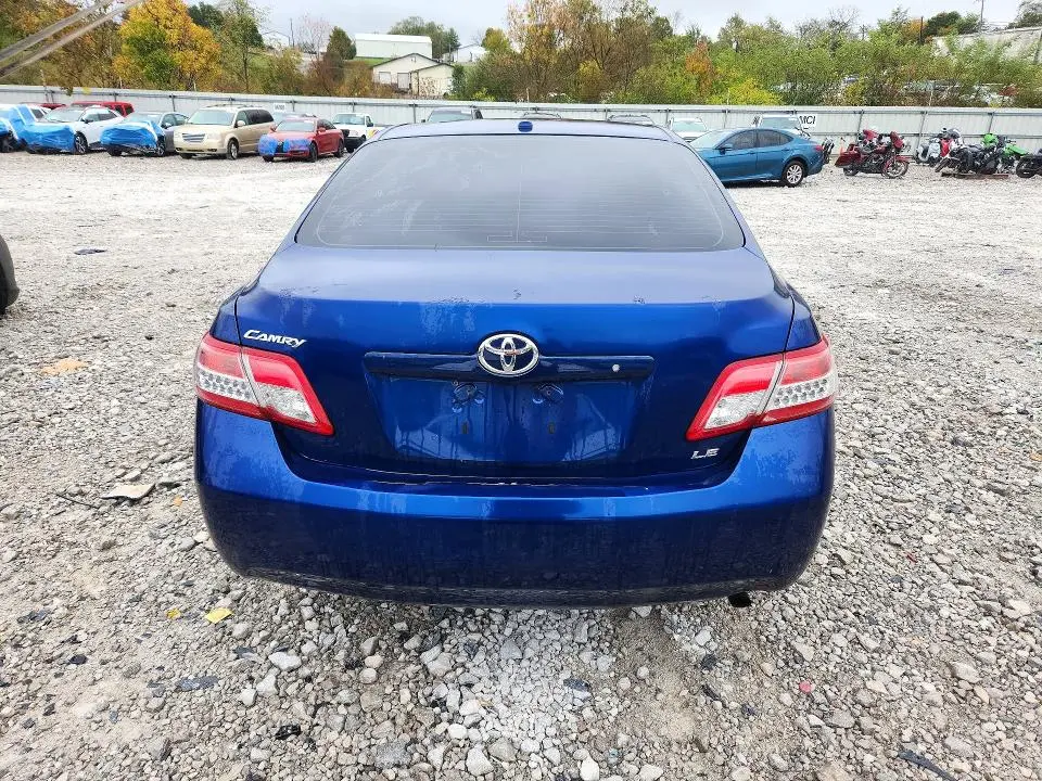 2011 TOYOTA CAMRY LE  