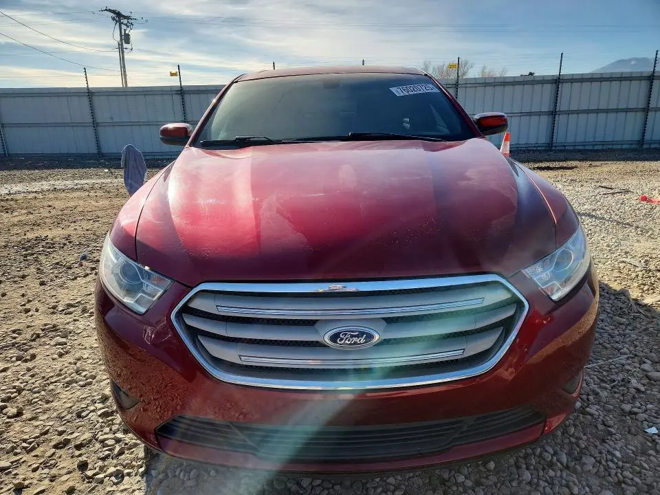 2015 FORD TAURUS SEL  