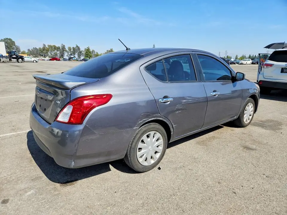 2019 NISSAN VERSA SV  