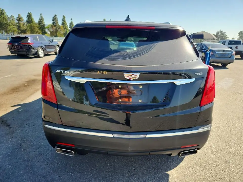 2017 CADILLAC XT5   