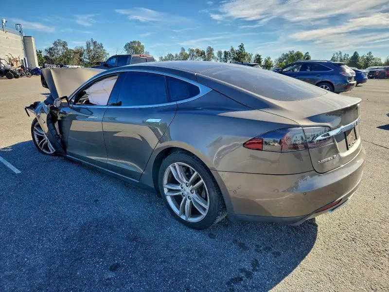 2015 TESLA MODEL S   