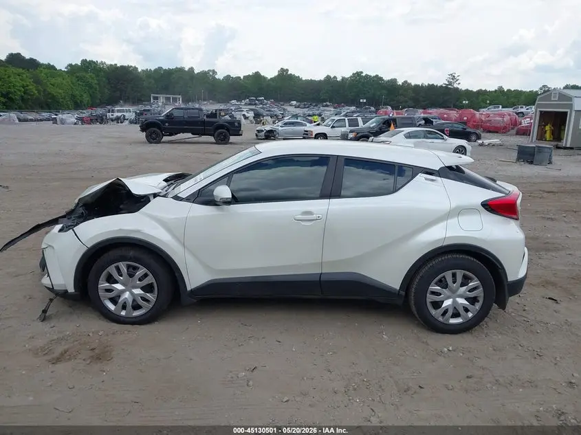 2020 TOYOTA C-HR LE