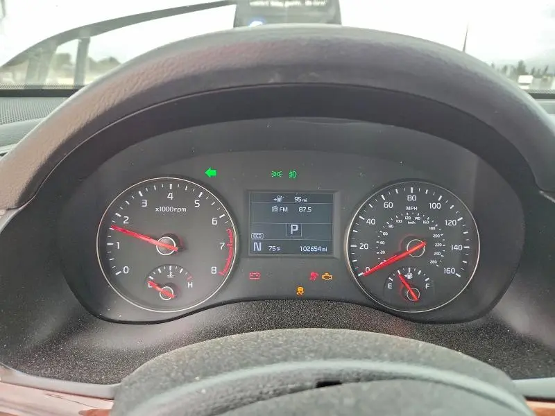 2017 KIA CADENZA PREMIUM  