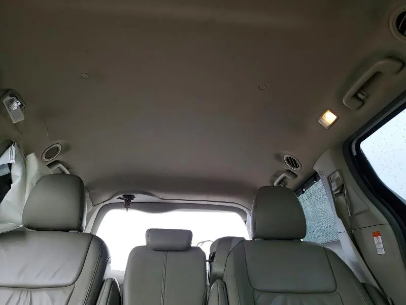 2015 TOYOTA SIENNA XLE 8-PASSENGER  