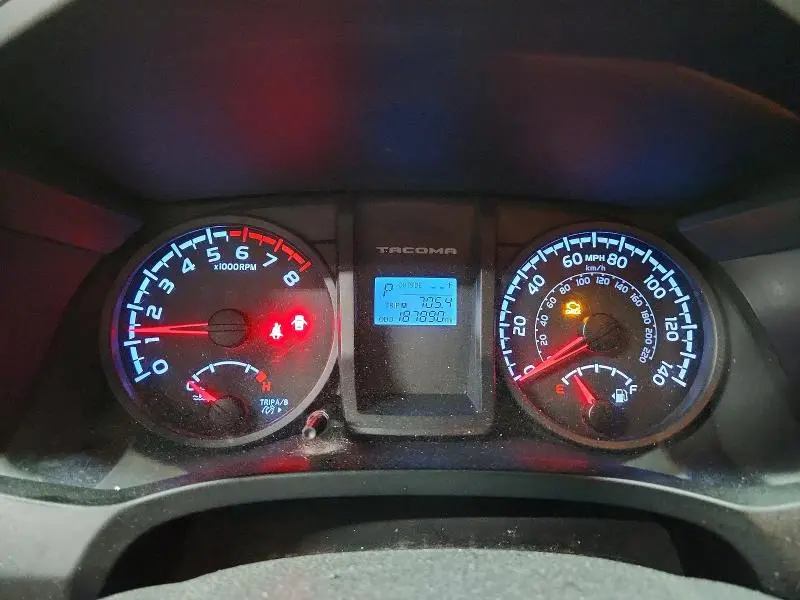 2016 TOYOTA TACOMA SR  