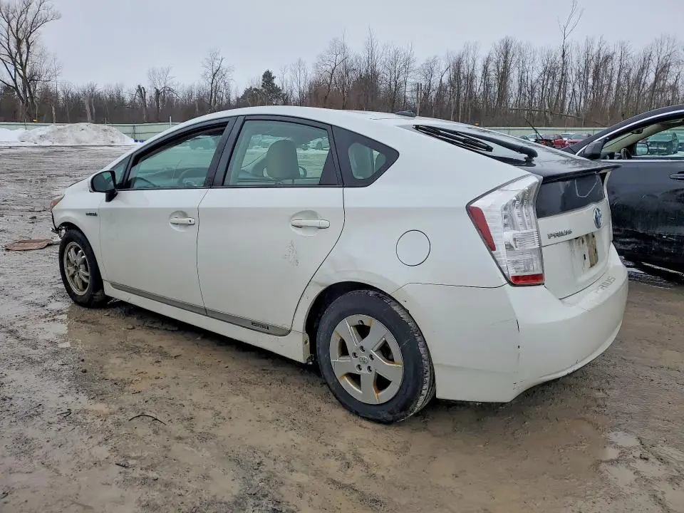 2011 TOYOTA PRIUS FOUR  