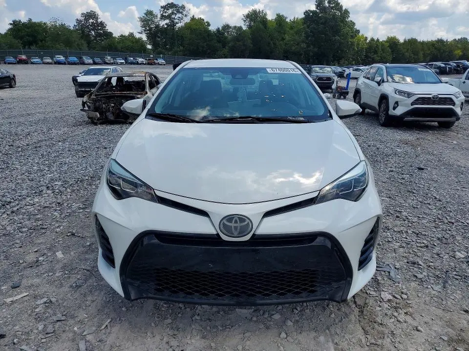 2018 TOYOTA COROLLA SE  