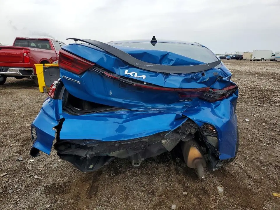 2022 KIA FORTE GT LINE  