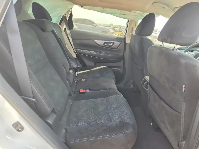2014 NISSAN ROGUE SV  